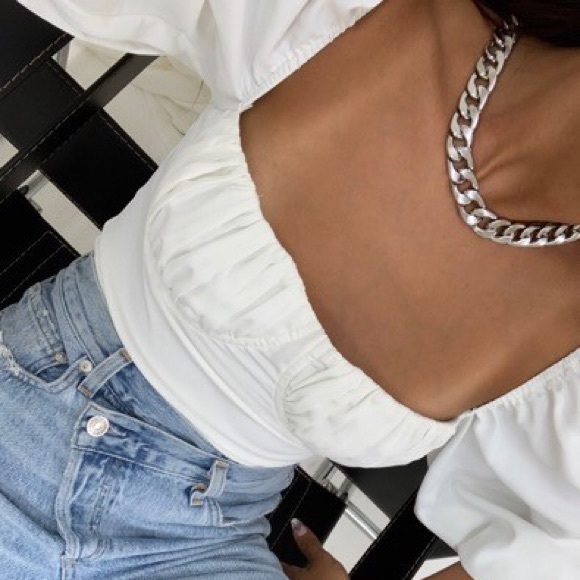 White Puff Sleeve Ruched Crop Top - Picture 4 of 12